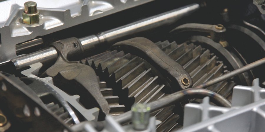 Premium-900×450 few things that you need to know about power transmission gearbox